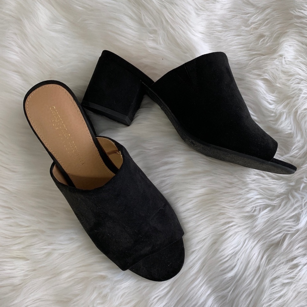 Christian Siranio • Black Mules